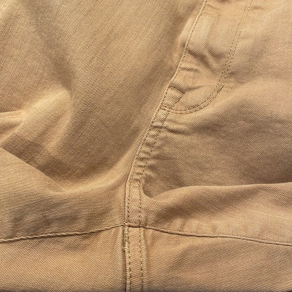 LL Bean women’s Classic straight fit pants. Size 10. - Picture 7 of 8